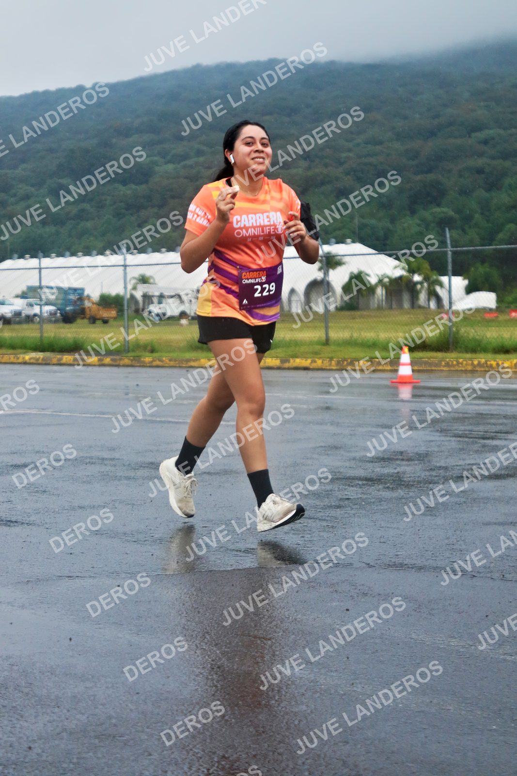 Foto de la CARRERA OMNILIFE GUADALAJARA en Estadio Akron, Zapopan a las 08:01 · dorsal 229