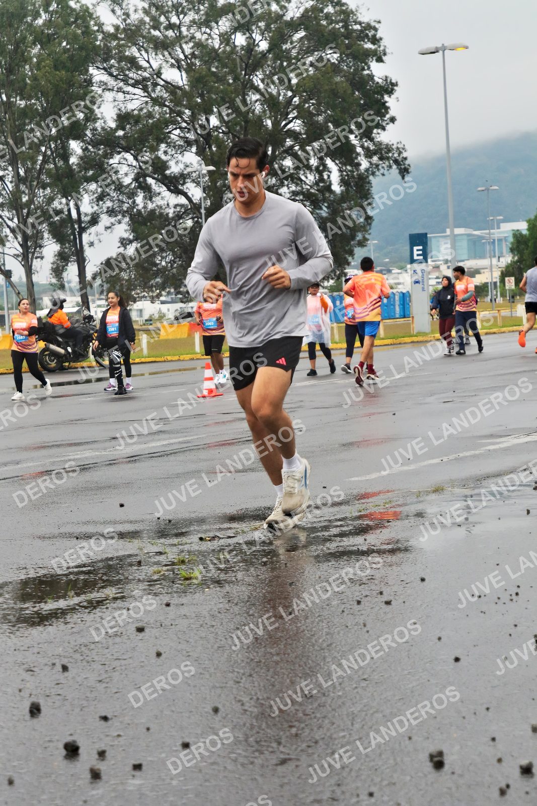 Foto de la CARRERA OMNILIFE GUADALAJARA en Estadio Akron, Zapopan a las 07:32