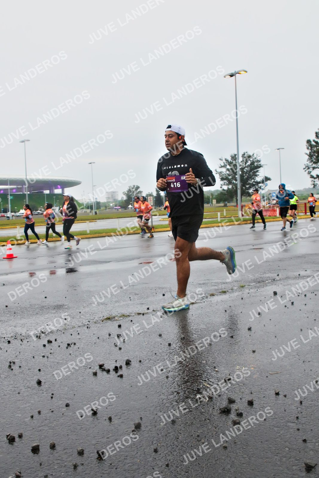 Foto de la CARRERA OMNILIFE GUADALAJARA en Estadio Akron, Zapopan a las 07:26 · dorsal 416