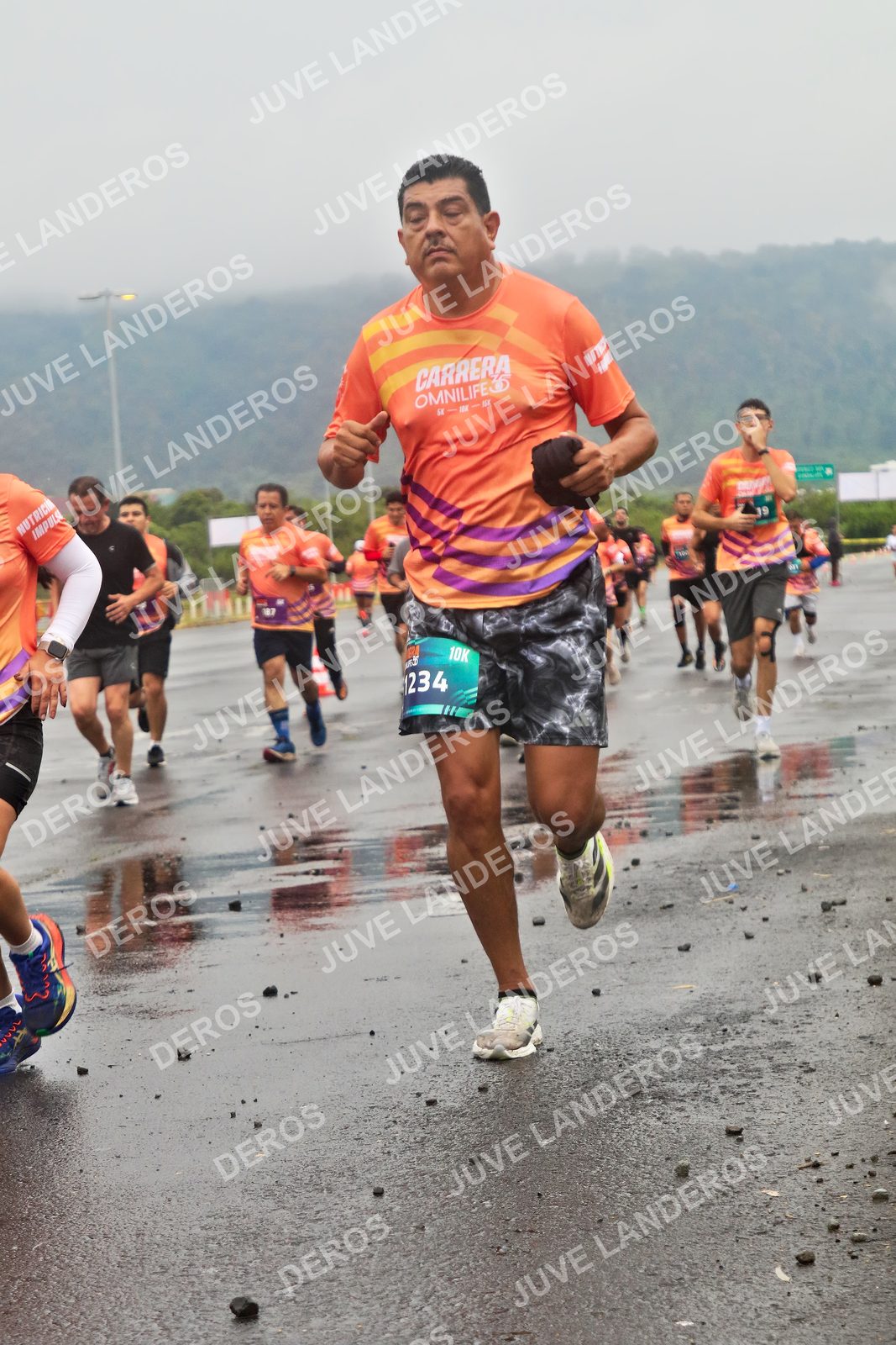 Foto de la CARRERA OMNILIFE GUADALAJARA en Estadio Akron, Zapopan a las 07:34 · dorsal 39
