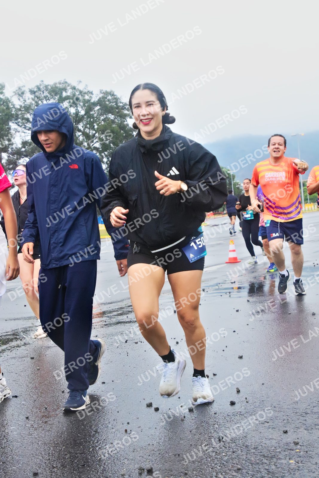 Foto de la CARRERA OMNILIFE GUADALAJARA en Estadio Akron, Zapopan a las 07:42 · dorsal 150