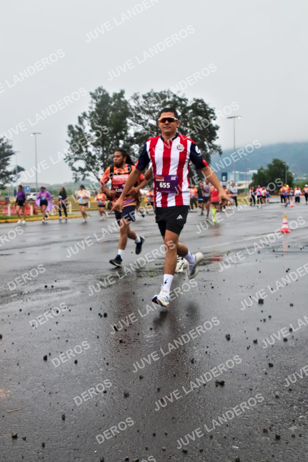Foto de la CARRERA OMNILIFE GUADALAJARA en Estadio Akron, Zapopan a las 07:27 · dorsal 655