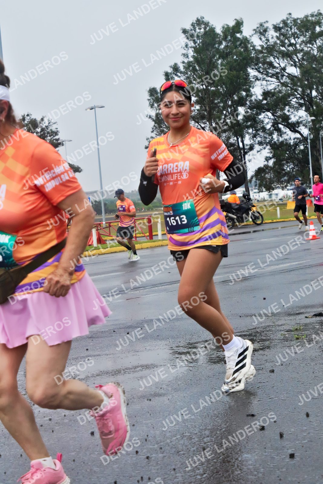 Foto de la CARRERA OMNILIFE GUADALAJARA en Estadio Akron, Zapopan a las 07:46 · dorsal 1613