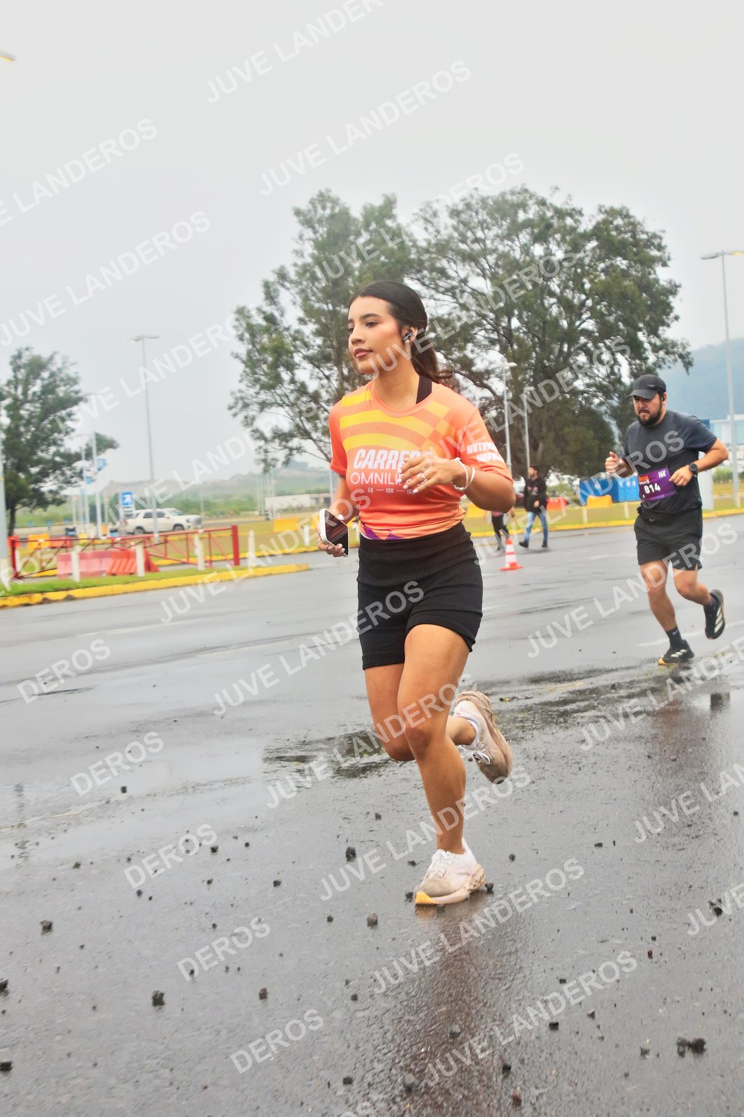 Foto de la CARRERA OMNILIFE GUADALAJARA en Estadio Akron, Zapopan a las 07:34 · dorsal 814