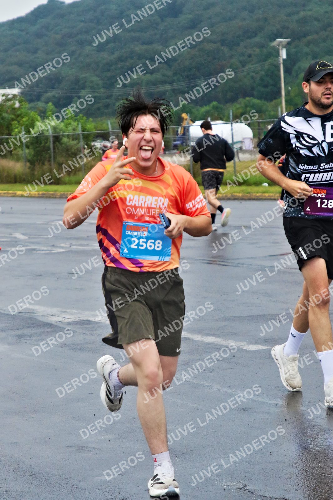 Foto de la CARRERA OMNILIFE GUADALAJARA en Estadio Akron, Zapopan a las 07:50 · dorsal 2568, 128