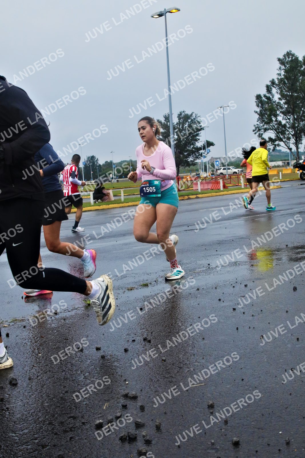 Foto de la CARRERA OMNILIFE GUADALAJARA en Estadio Akron, Zapopan a las 07:37 · dorsal 1505