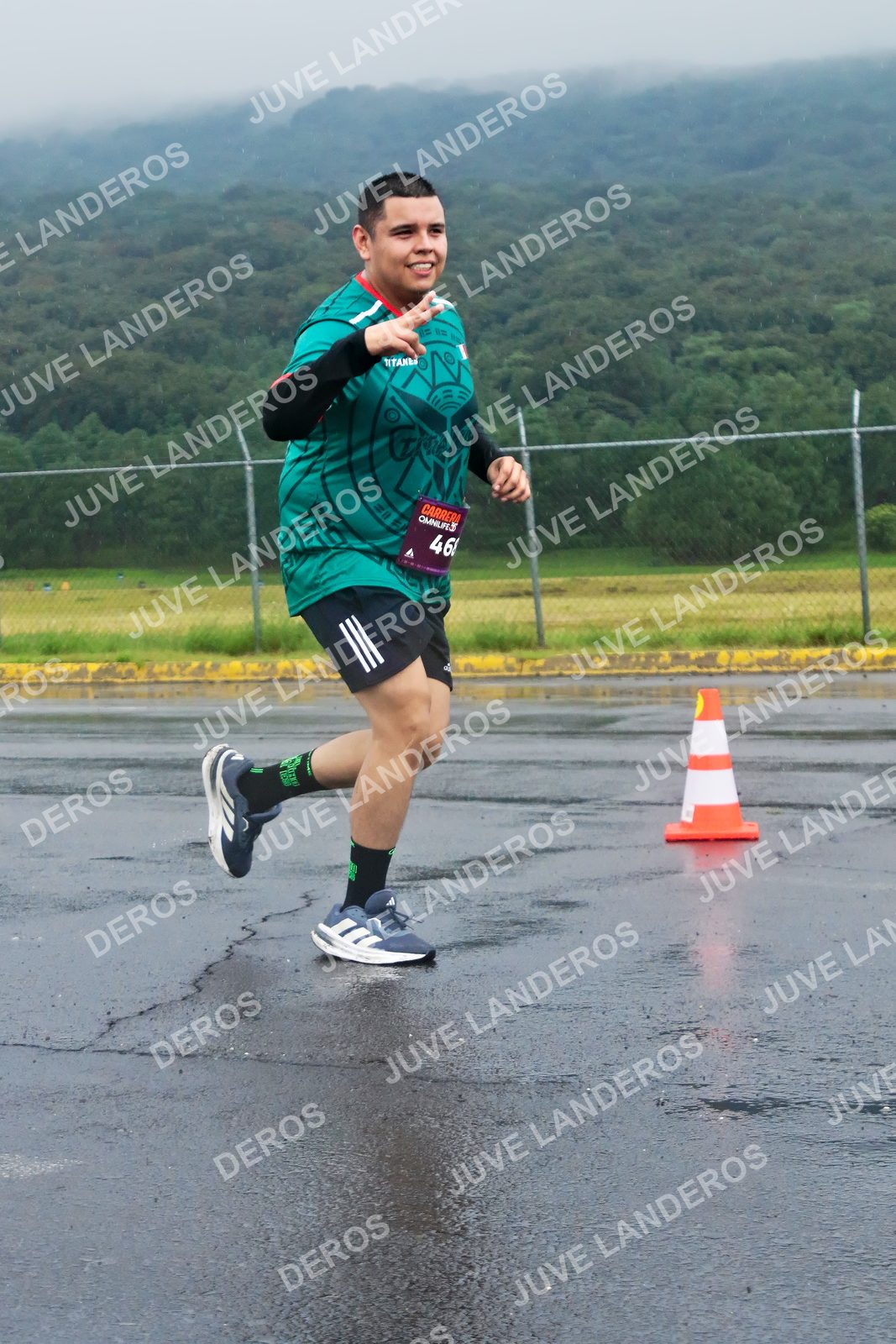 Foto de la CARRERA OMNILIFE GUADALAJARA en Estadio Akron, Zapopan a las 08:02 · dorsal 46
