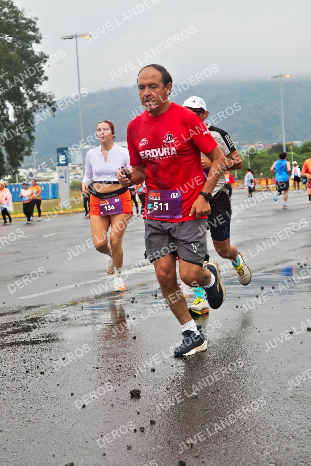 Foto de la CARRERA OMNILIFE GUADALAJARA en Estadio Akron, Zapopan a las 07:33 · dorsal 511, 134