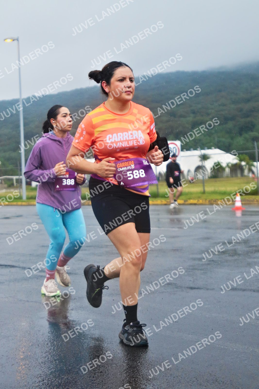 Foto de la CARRERA OMNILIFE GUADALAJARA en Estadio Akron, Zapopan a las 08:00 · dorsal 588, 388