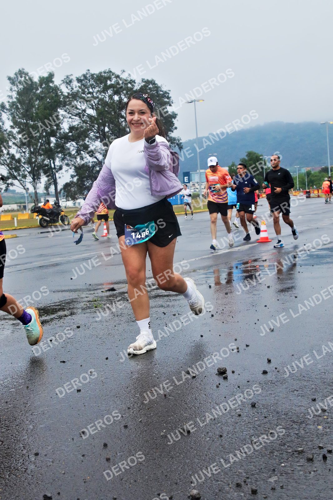 Foto de la CARRERA OMNILIFE GUADALAJARA en Estadio Akron, Zapopan a las 07:42 · dorsal 1486