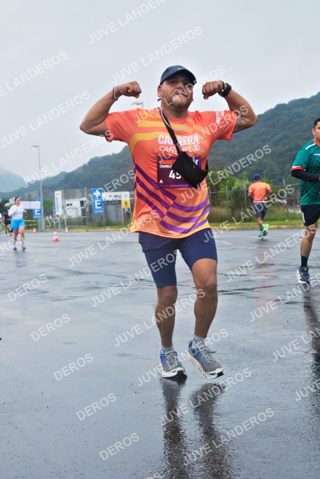 Foto de la CARRERA OMNILIFE GUADALAJARA en Estadio Akron, Zapopan a las 08:02 · dorsal 45