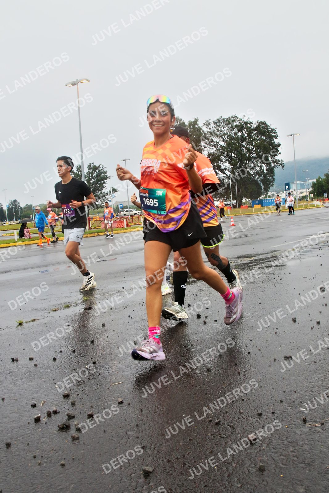 Foto de la CARRERA OMNILIFE GUADALAJARA en Estadio Akron, Zapopan a las 07:32 · dorsal 1695, 132
