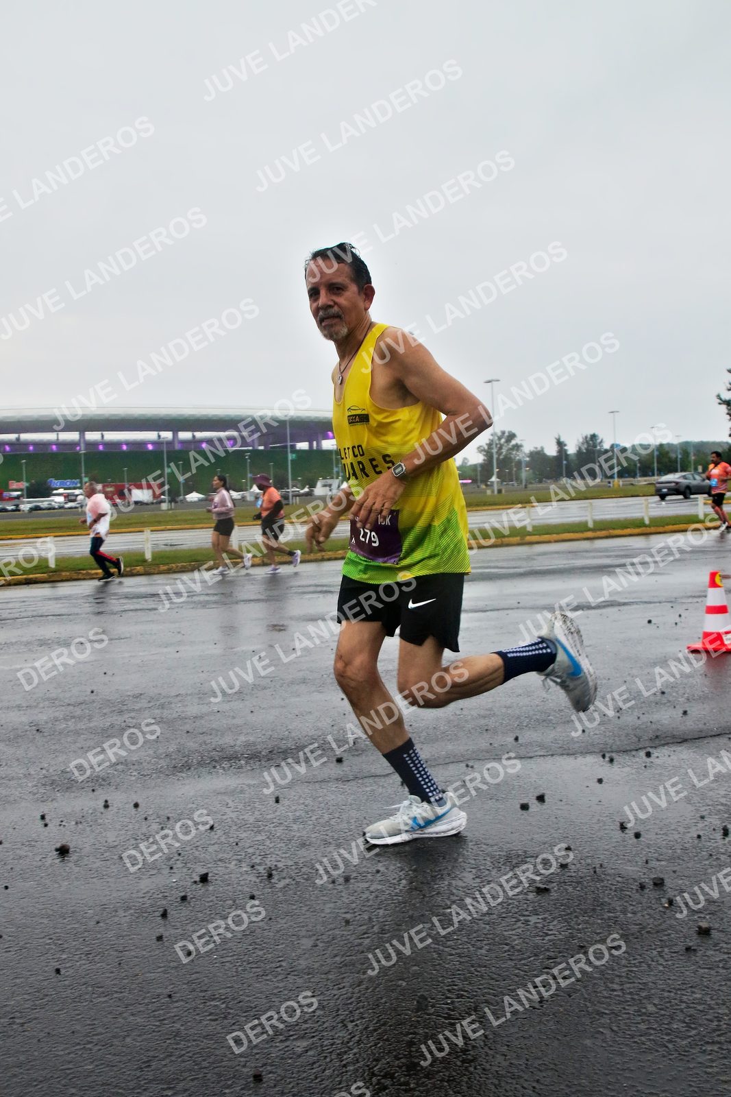 Foto de la CARRERA OMNILIFE GUADALAJARA en Estadio Akron, Zapopan a las 07:22 · dorsal 279