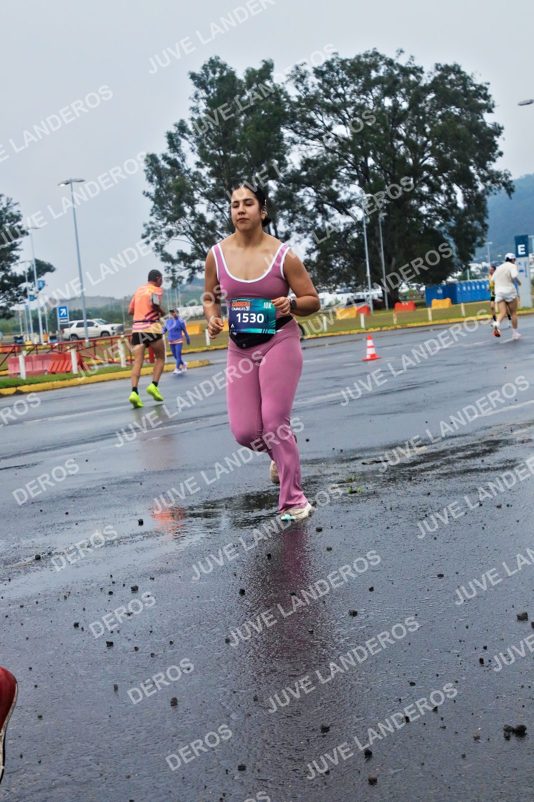 Foto de la CARRERA OMNILIFE GUADALAJARA en Estadio Akron, Zapopan a las 07:40 · dorsal 1530