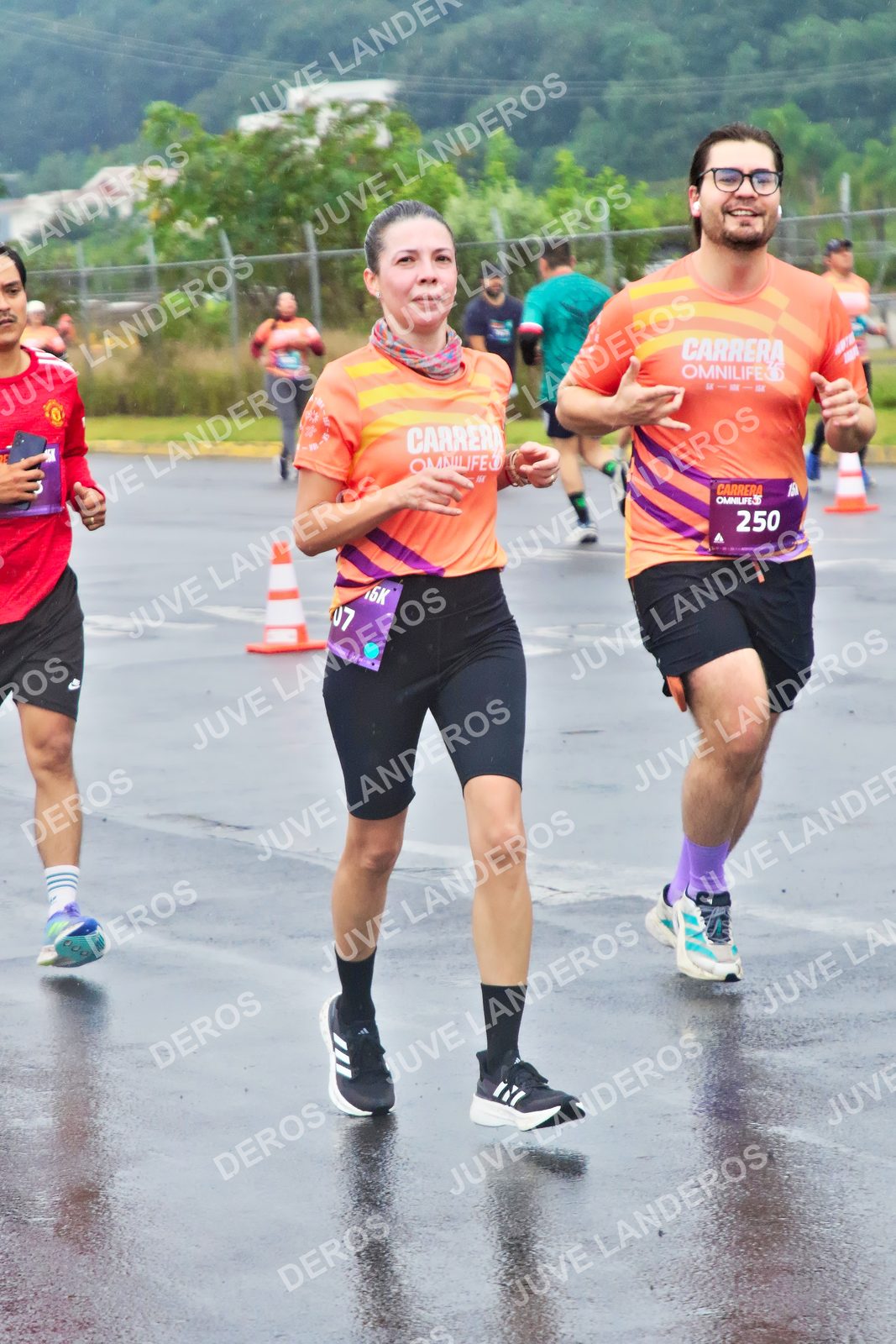 Foto de la CARRERA OMNILIFE GUADALAJARA en Estadio Akron, Zapopan a las 07:50 · dorsal 250