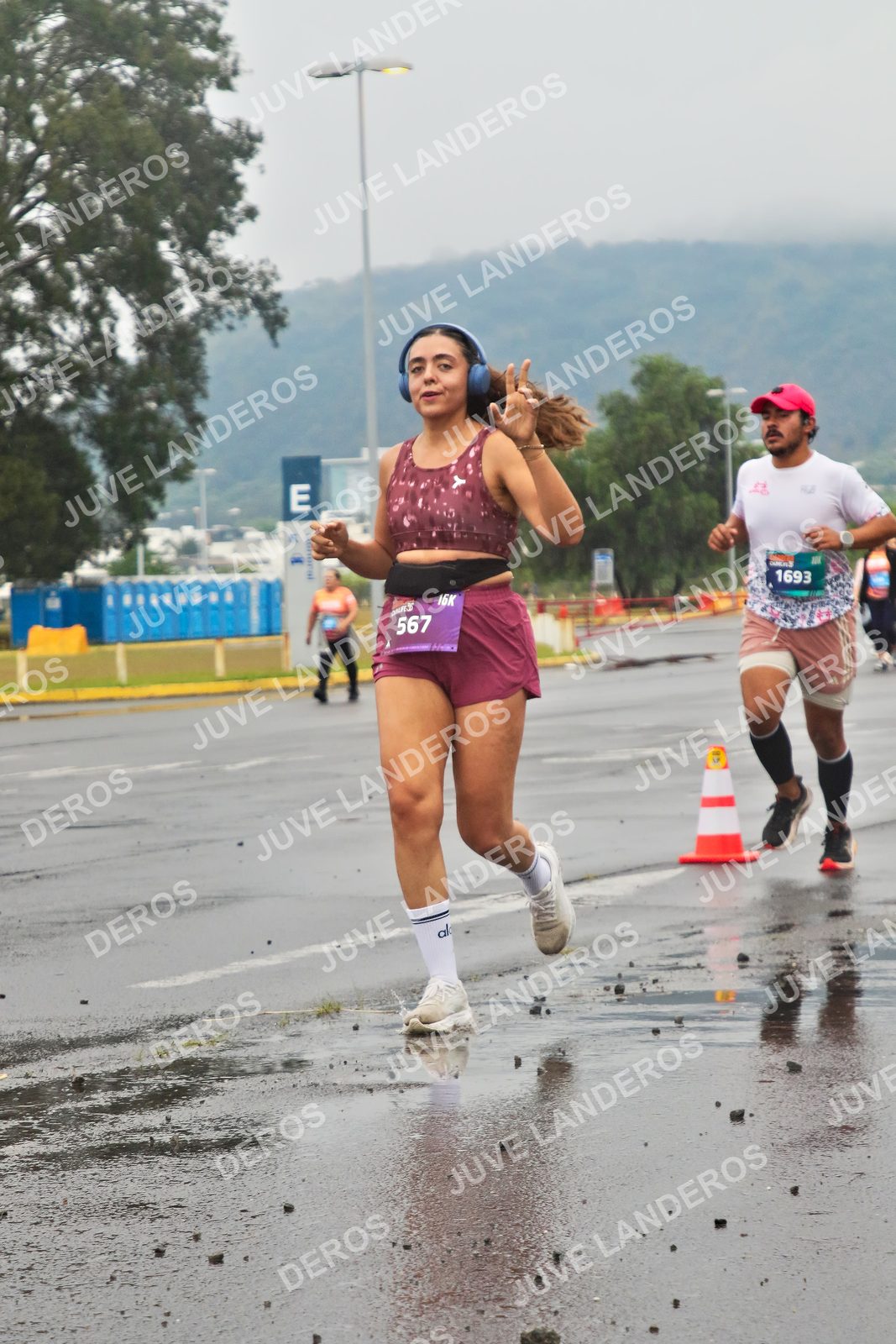 Foto de la CARRERA OMNILIFE GUADALAJARA en Estadio Akron, Zapopan a las 07:34 · dorsal 567, 1693