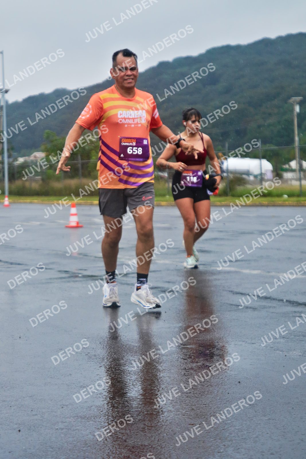 Foto de la CARRERA OMNILIFE GUADALAJARA en Estadio Akron, Zapopan a las 07:59 · dorsal 658, 118