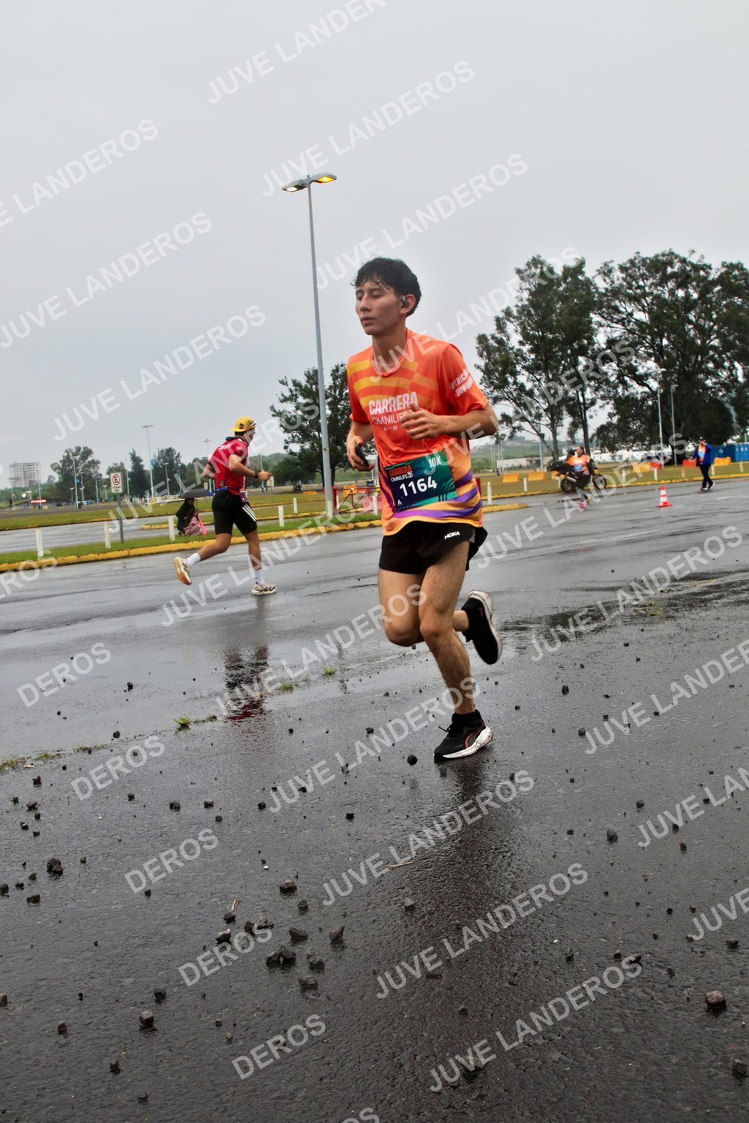 Foto de la CARRERA OMNILIFE GUADALAJARA en Estadio Akron, Zapopan a las 07:33 · dorsal 1164