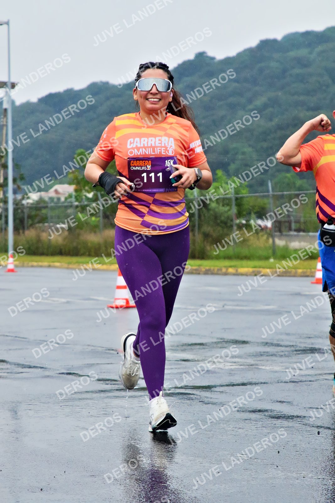 Foto de la CARRERA OMNILIFE GUADALAJARA en Estadio Akron, Zapopan a las 08:08 · dorsal 111