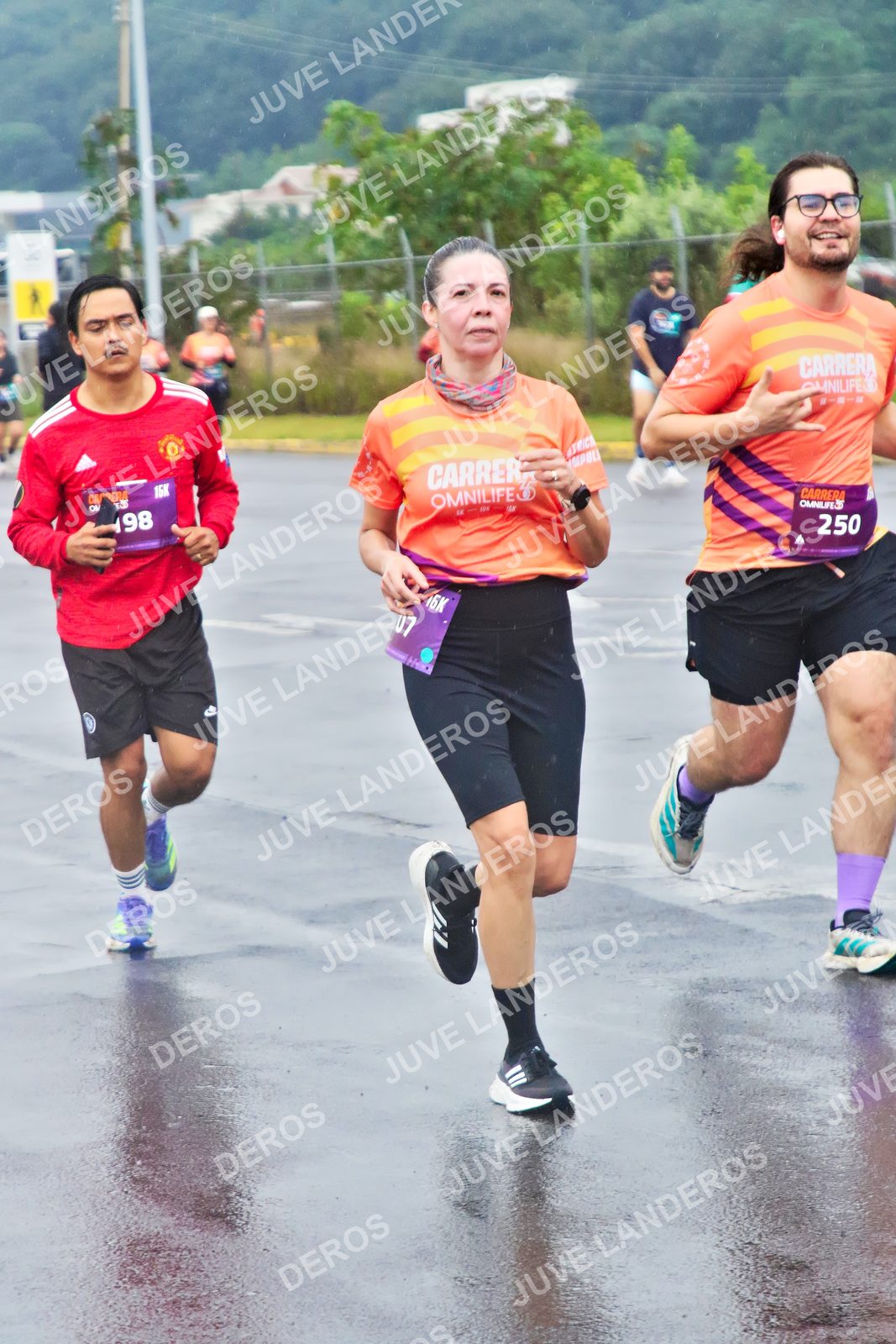 Foto de la CARRERA OMNILIFE GUADALAJARA en Estadio Akron, Zapopan a las 07:50 · dorsal 250, 98
