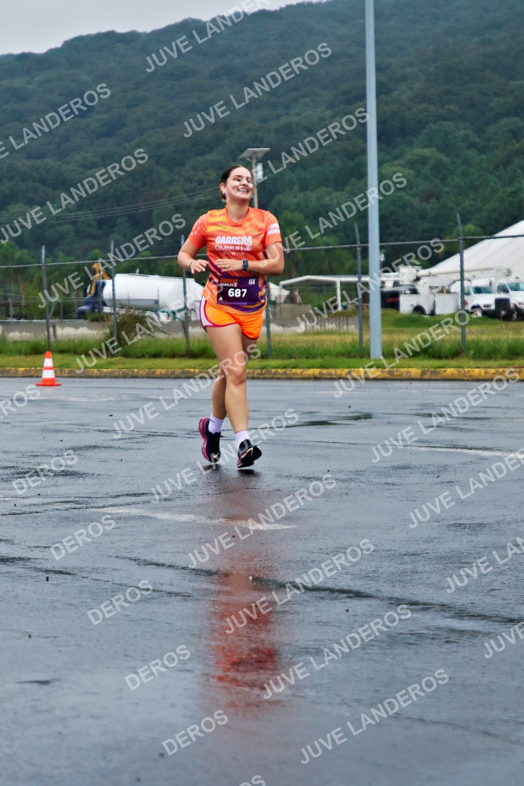 Foto de la CARRERA OMNILIFE GUADALAJARA en Estadio Akron, Zapopan a las 08:10 · dorsal 687
