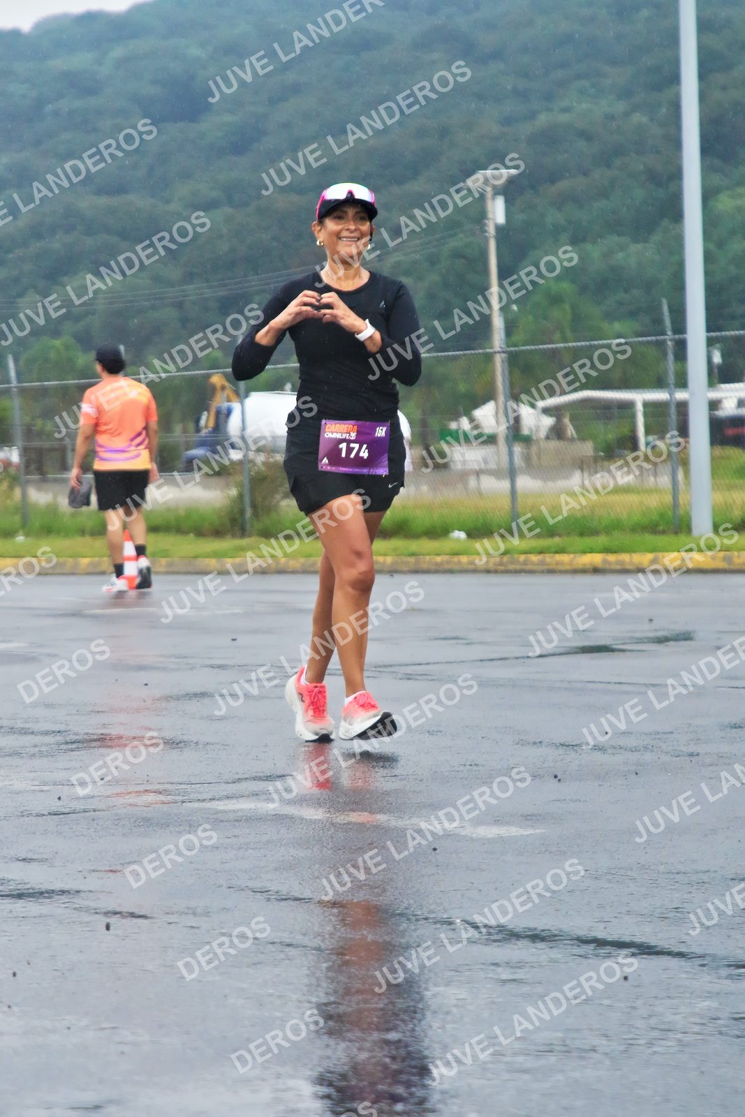 Foto de la CARRERA OMNILIFE GUADALAJARA en Estadio Akron, Zapopan a las 08:02 · dorsal 174