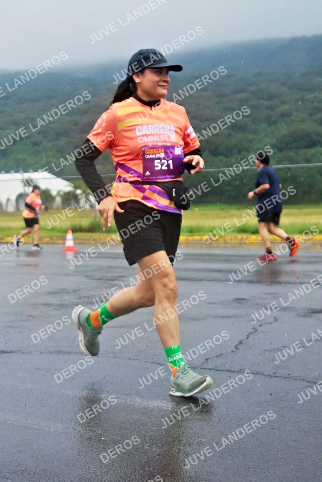 Foto de la CARRERA OMNILIFE GUADALAJARA en Estadio Akron, Zapopan a las 07:58 · dorsal 521