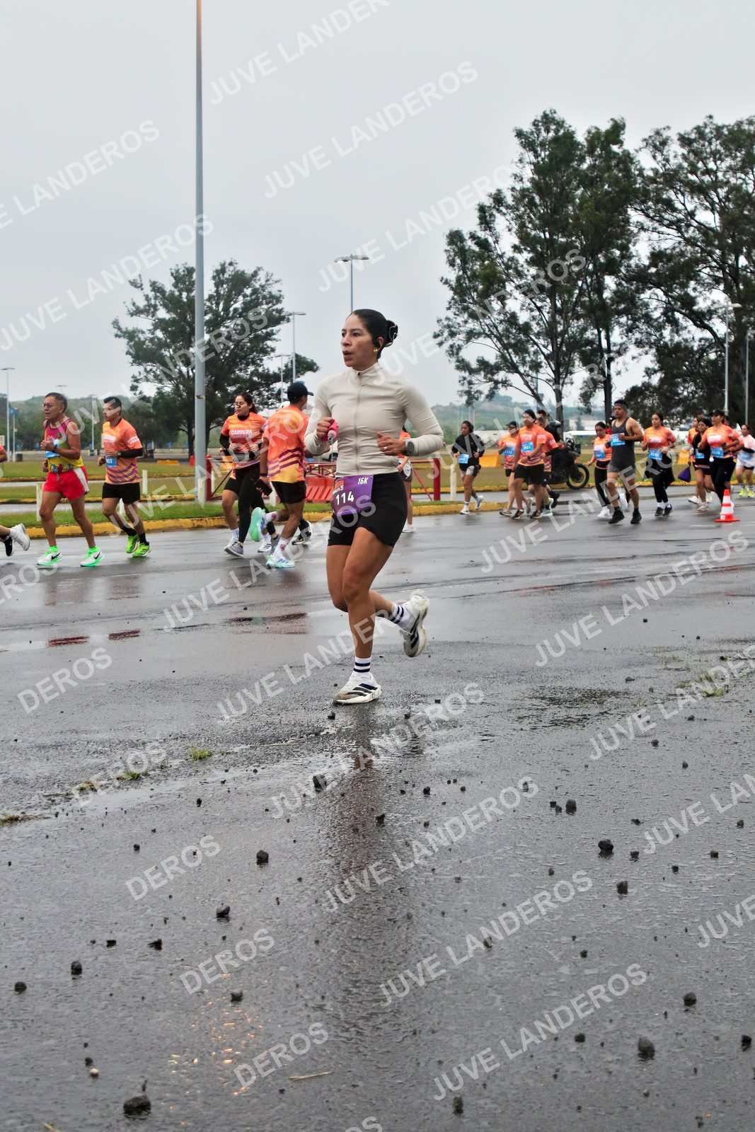 Foto de la CARRERA OMNILIFE GUADALAJARA en Estadio Akron, Zapopan a las 07:26 · dorsal 114