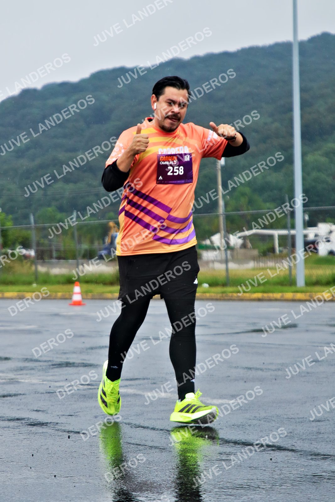 Foto de la CARRERA OMNILIFE GUADALAJARA en Estadio Akron, Zapopan a las 08:11 · dorsal 258