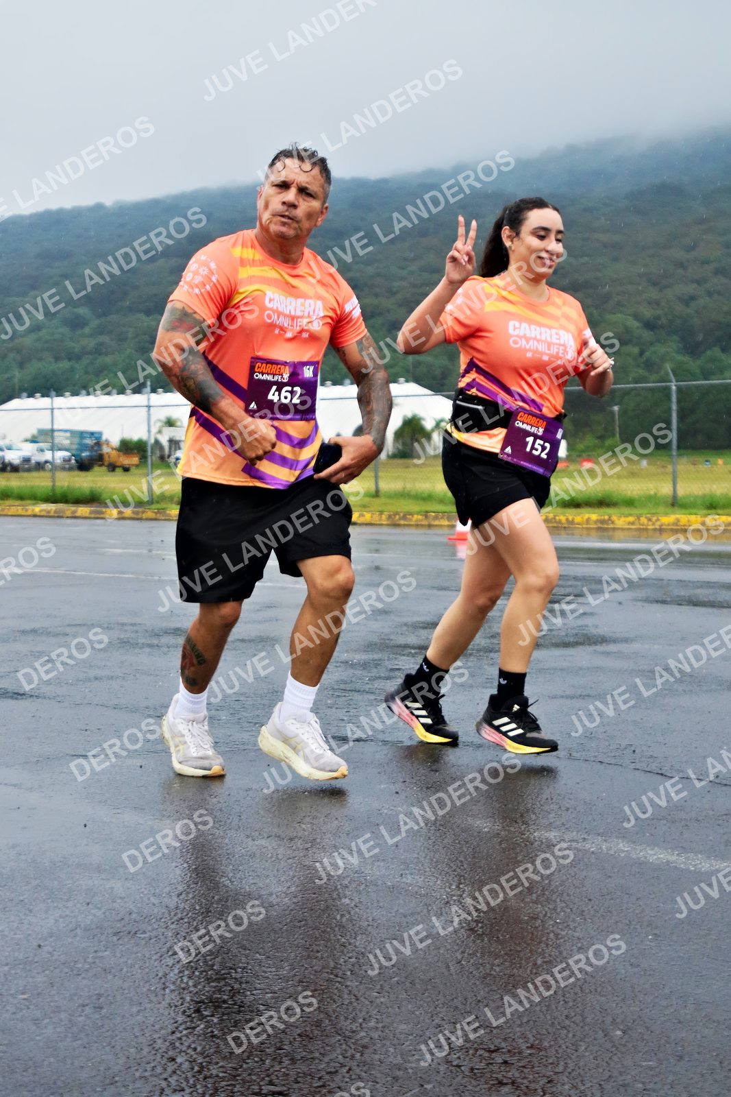Foto de la CARRERA OMNILIFE GUADALAJARA en Estadio Akron, Zapopan a las 08:11 · dorsal 462, 152