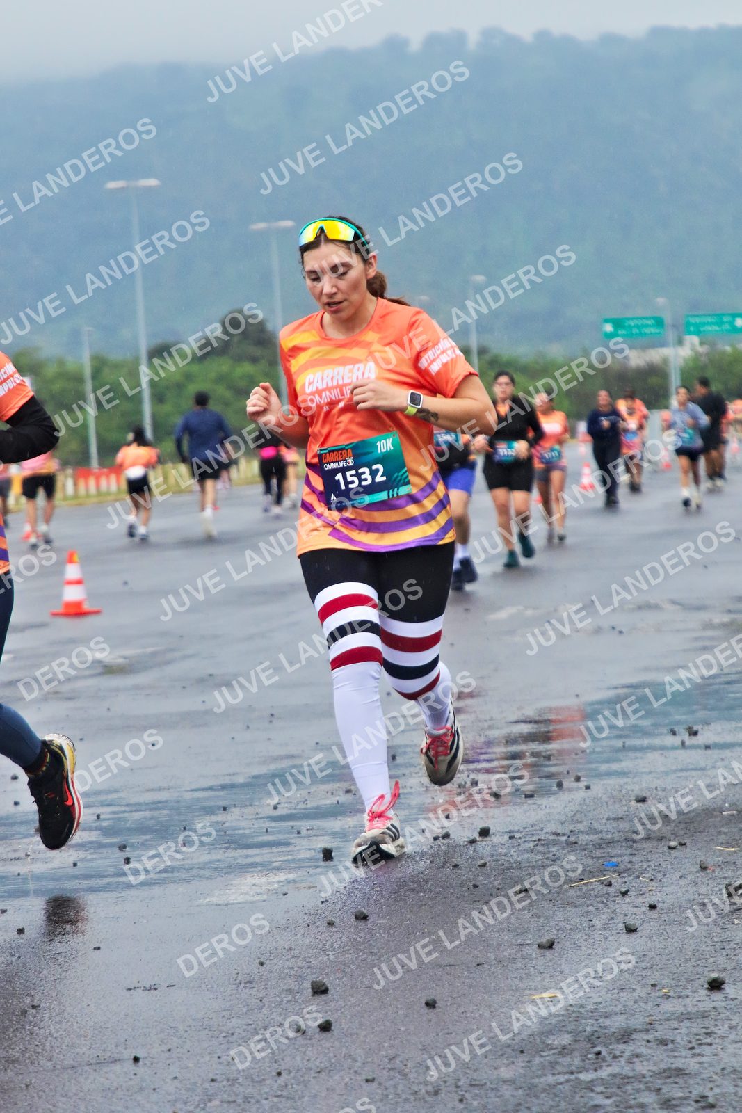 Foto de la CARRERA OMNILIFE GUADALAJARA en Estadio Akron, Zapopan a las 07:48 · dorsal 1532