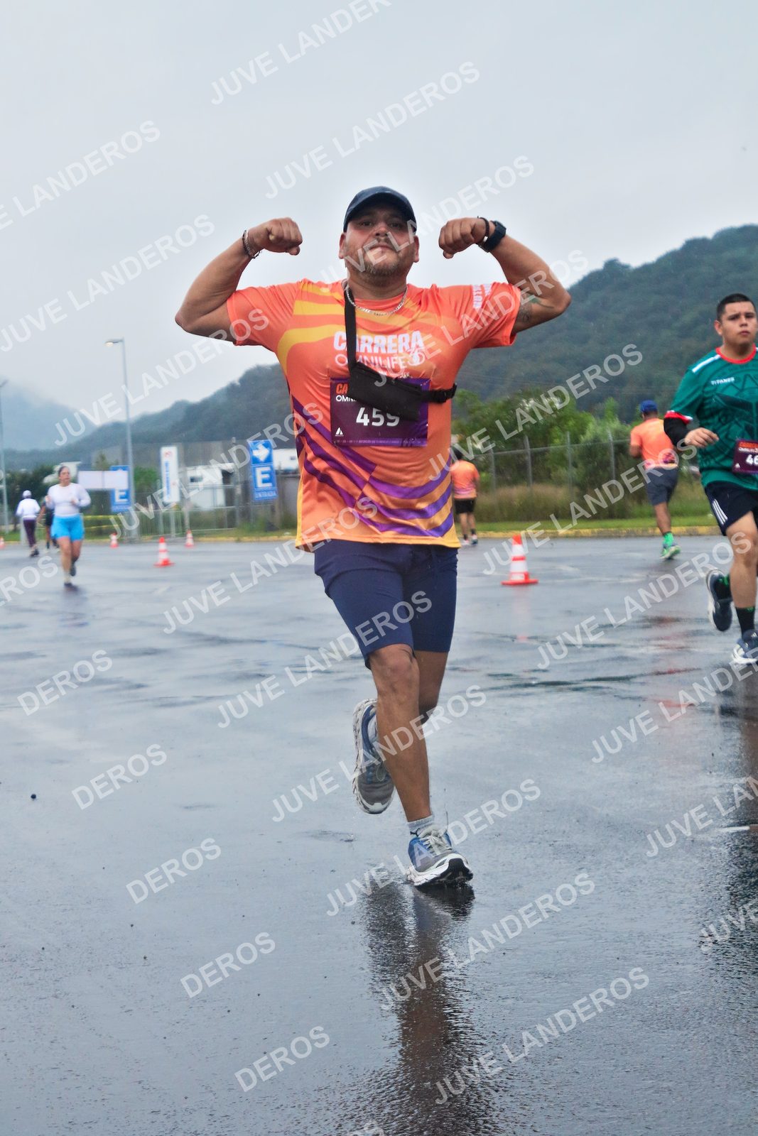 Foto de la CARRERA OMNILIFE GUADALAJARA en Estadio Akron, Zapopan a las 08:02 · dorsal 46, 459