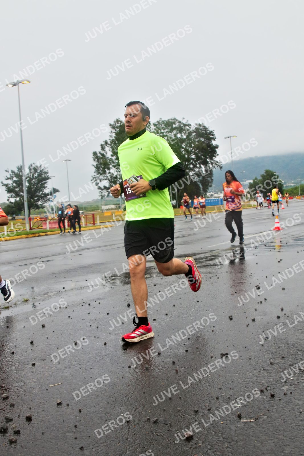 Foto de la CARRERA OMNILIFE GUADALAJARA en Estadio Akron, Zapopan a las 07:31 · dorsal 145, 15