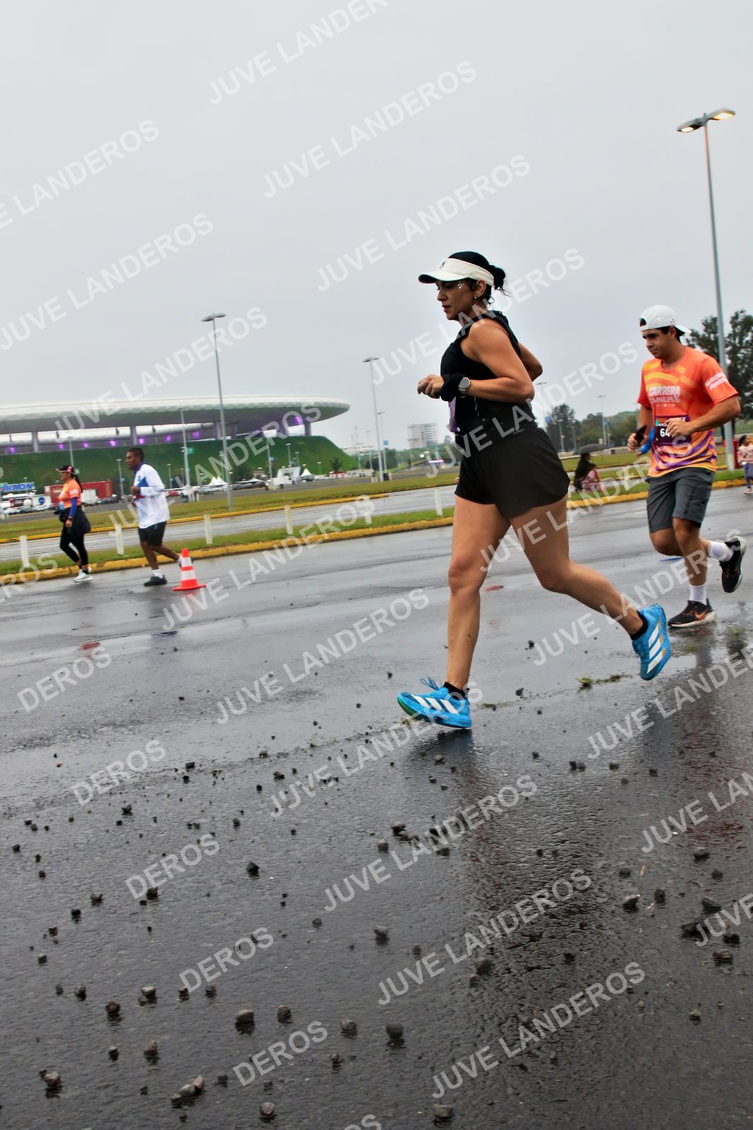 Foto de la CARRERA OMNILIFE GUADALAJARA en Estadio Akron, Zapopan a las 07:31 · dorsal 64