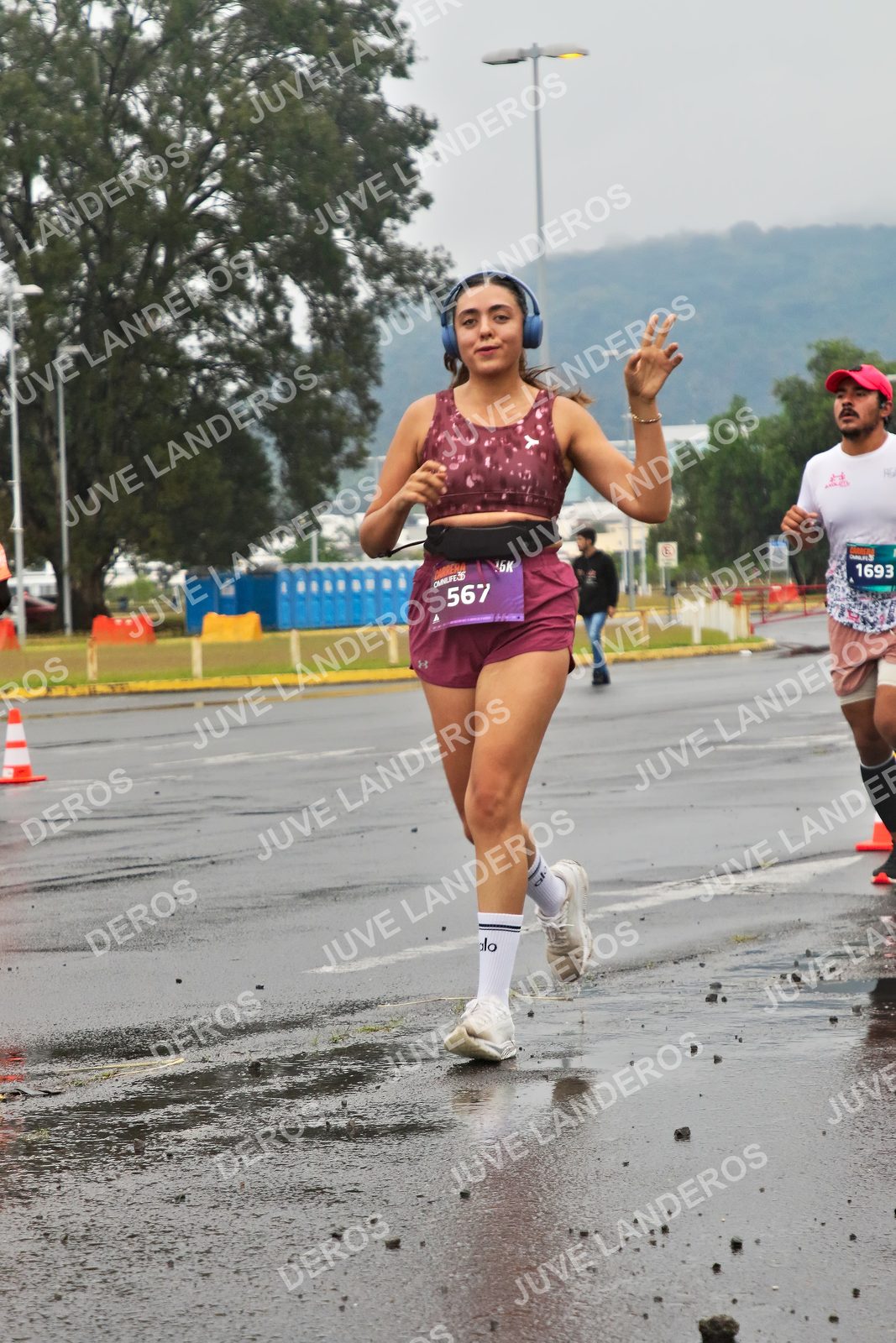 Foto de la CARRERA OMNILIFE GUADALAJARA en Estadio Akron, Zapopan a las 07:34 · dorsal 1693, 567
