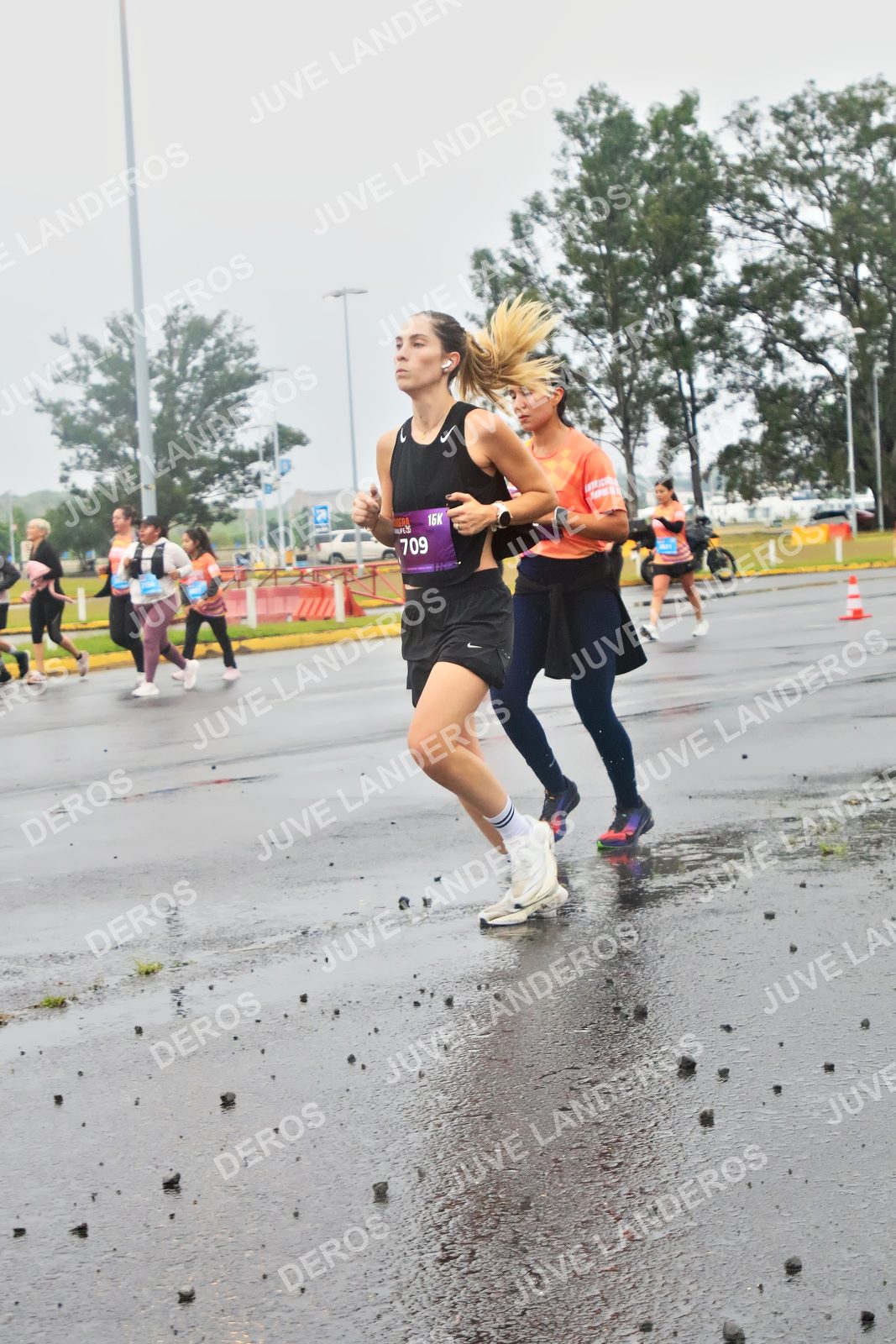 Foto de la CARRERA OMNILIFE GUADALAJARA en Estadio Akron, Zapopan a las 07:29 · dorsal 709