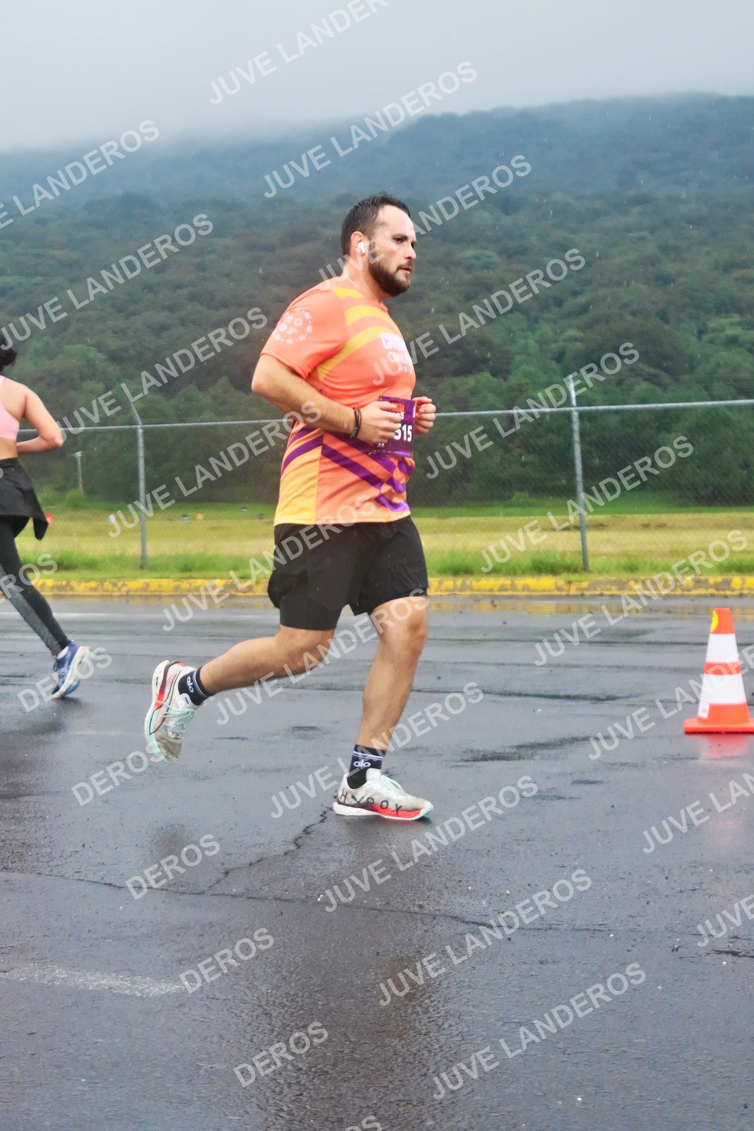 Foto de la CARRERA OMNILIFE GUADALAJARA en Estadio Akron, Zapopan a las 07:57 · dorsal 315