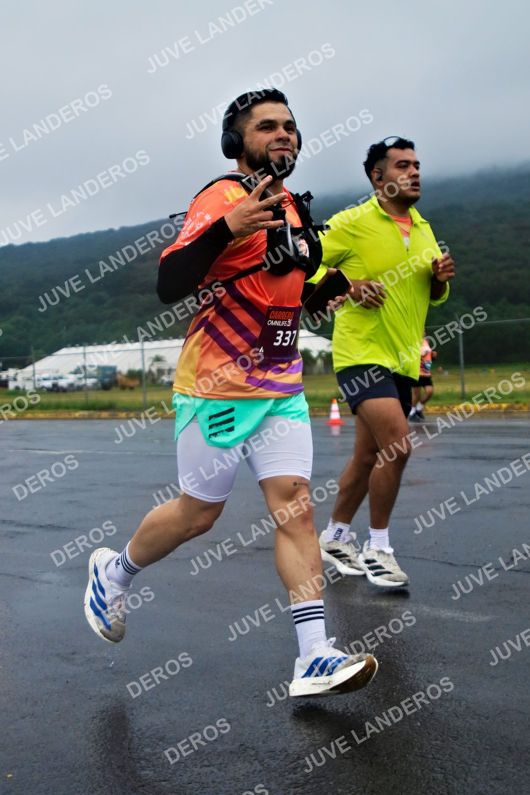 Foto de la CARRERA OMNILIFE GUADALAJARA en Estadio Akron, Zapopan a las 07:56 · dorsal 337