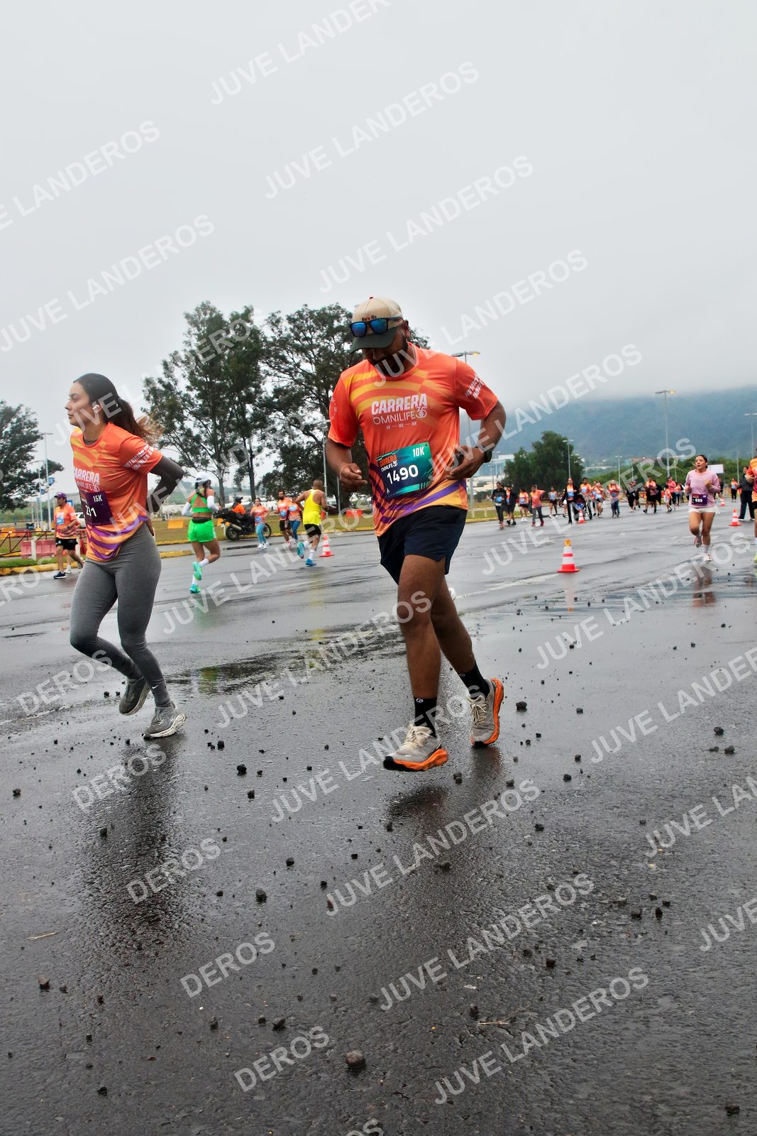 Foto de la CARRERA OMNILIFE GUADALAJARA en Estadio Akron, Zapopan a las 07:28 · dorsal 1490
