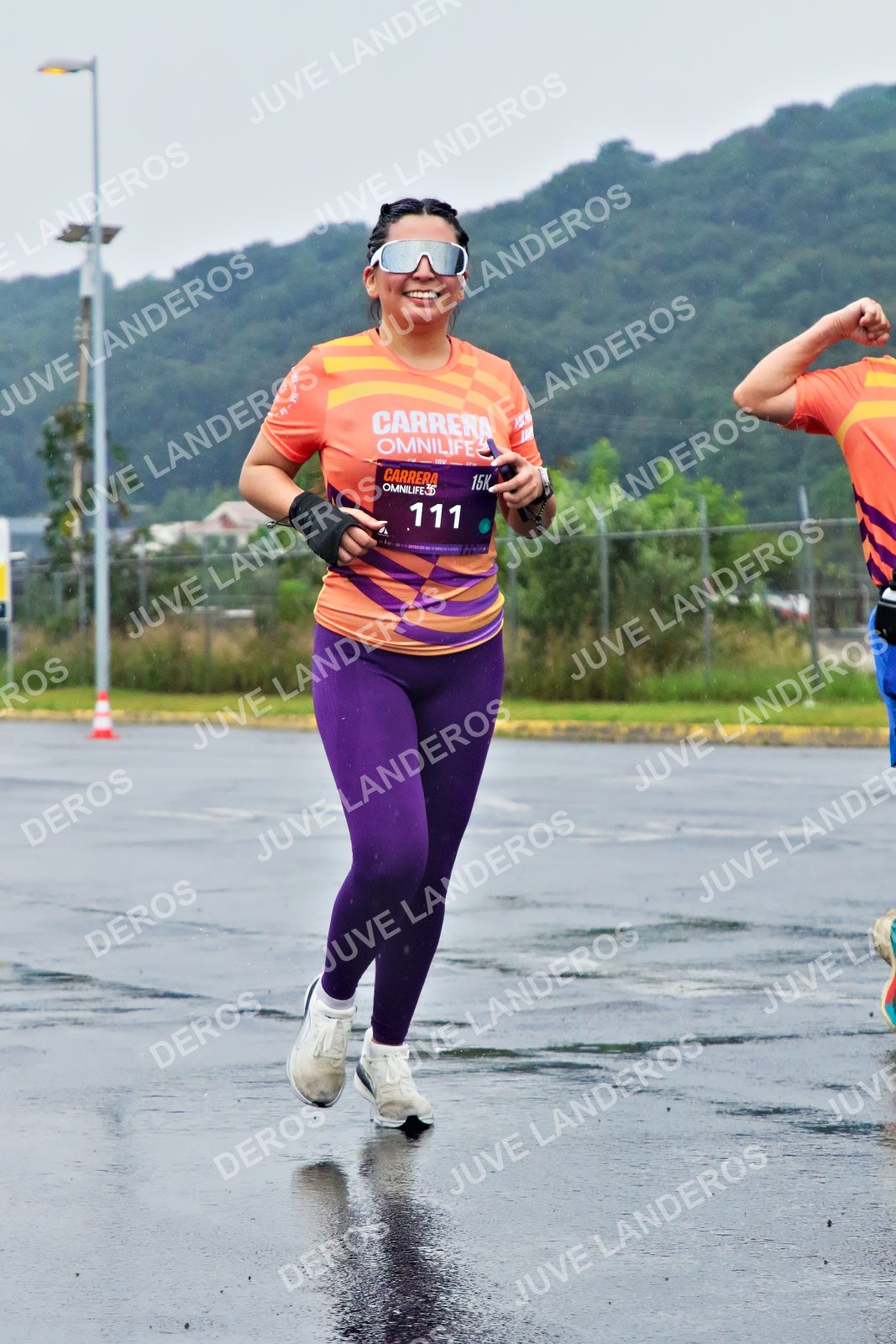 Foto de la CARRERA OMNILIFE GUADALAJARA en Estadio Akron, Zapopan a las 08:08 · dorsal 111
