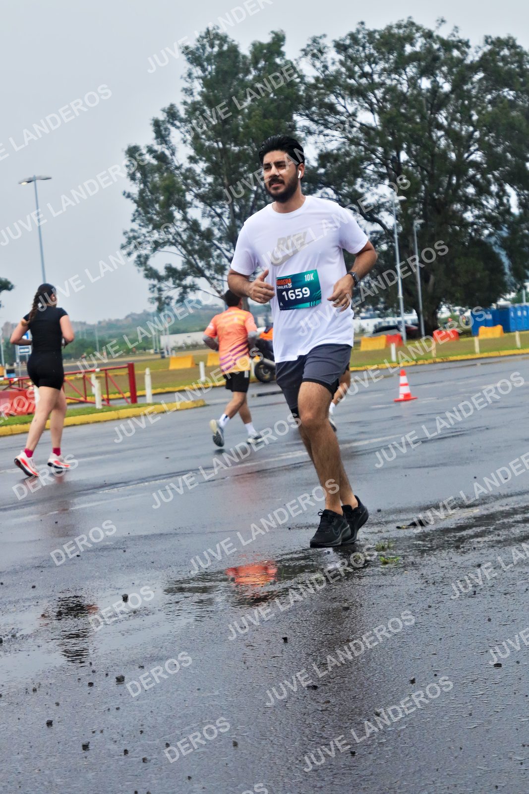 Foto de la CARRERA OMNILIFE GUADALAJARA en Estadio Akron, Zapopan a las 07:43 · dorsal 1659