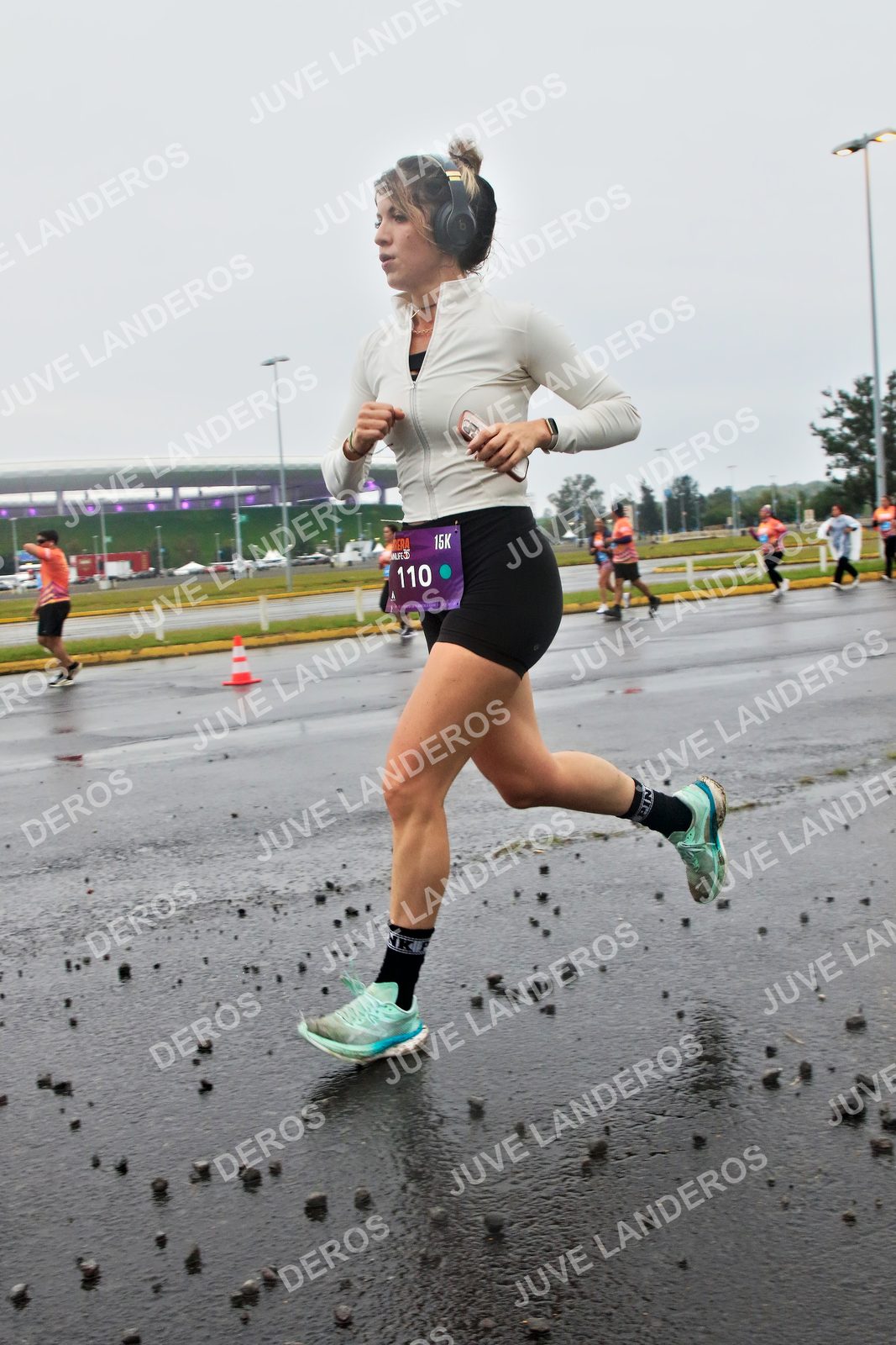 Foto de la CARRERA OMNILIFE GUADALAJARA en Estadio Akron, Zapopan a las 07:27 · dorsal 110