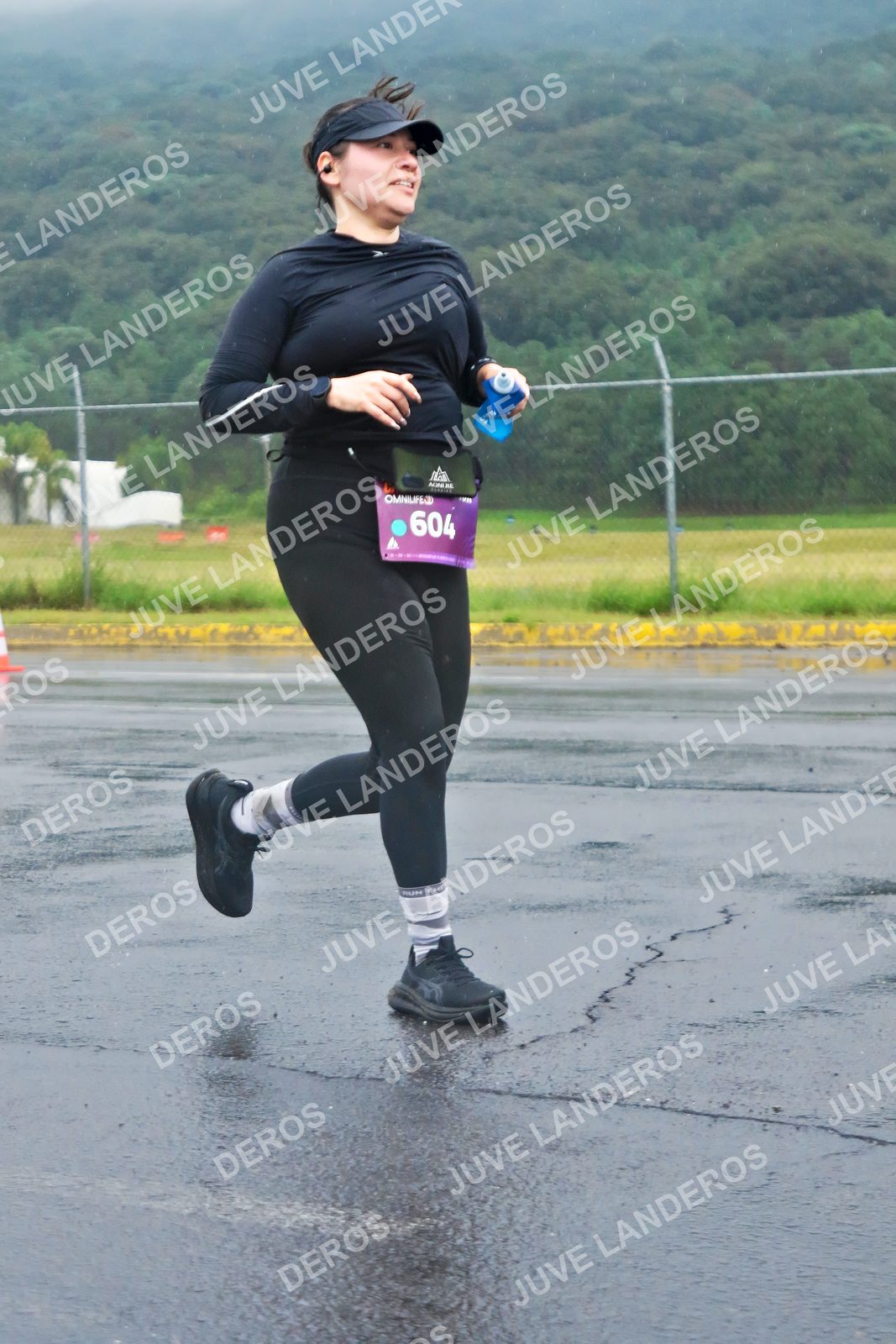 Foto de la CARRERA OMNILIFE GUADALAJARA en Estadio Akron, Zapopan a las 08:01 · dorsal 604