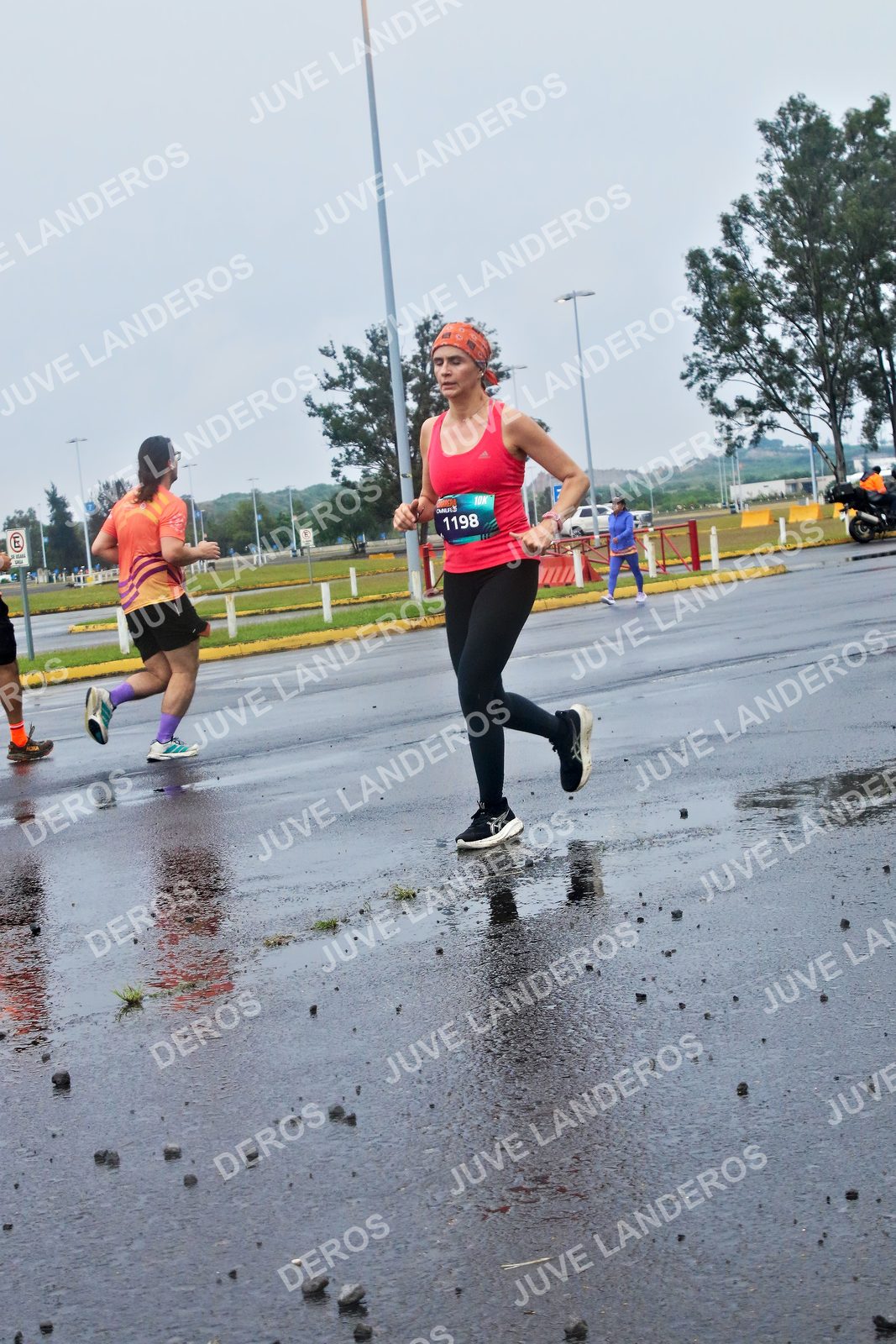 Foto de la CARRERA OMNILIFE GUADALAJARA en Estadio Akron, Zapopan a las 07:40 · dorsal 1198
