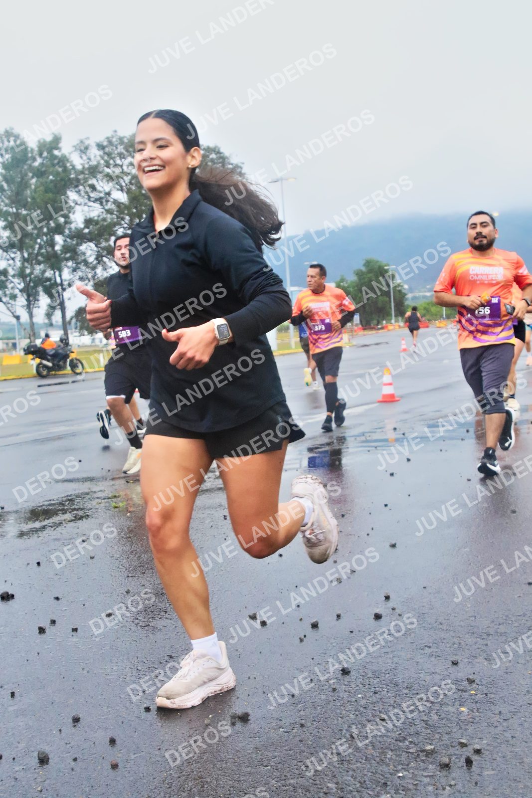 Foto de la CARRERA OMNILIFE GUADALAJARA en Estadio Akron, Zapopan a las 07:38 · dorsal 56, 583, 373