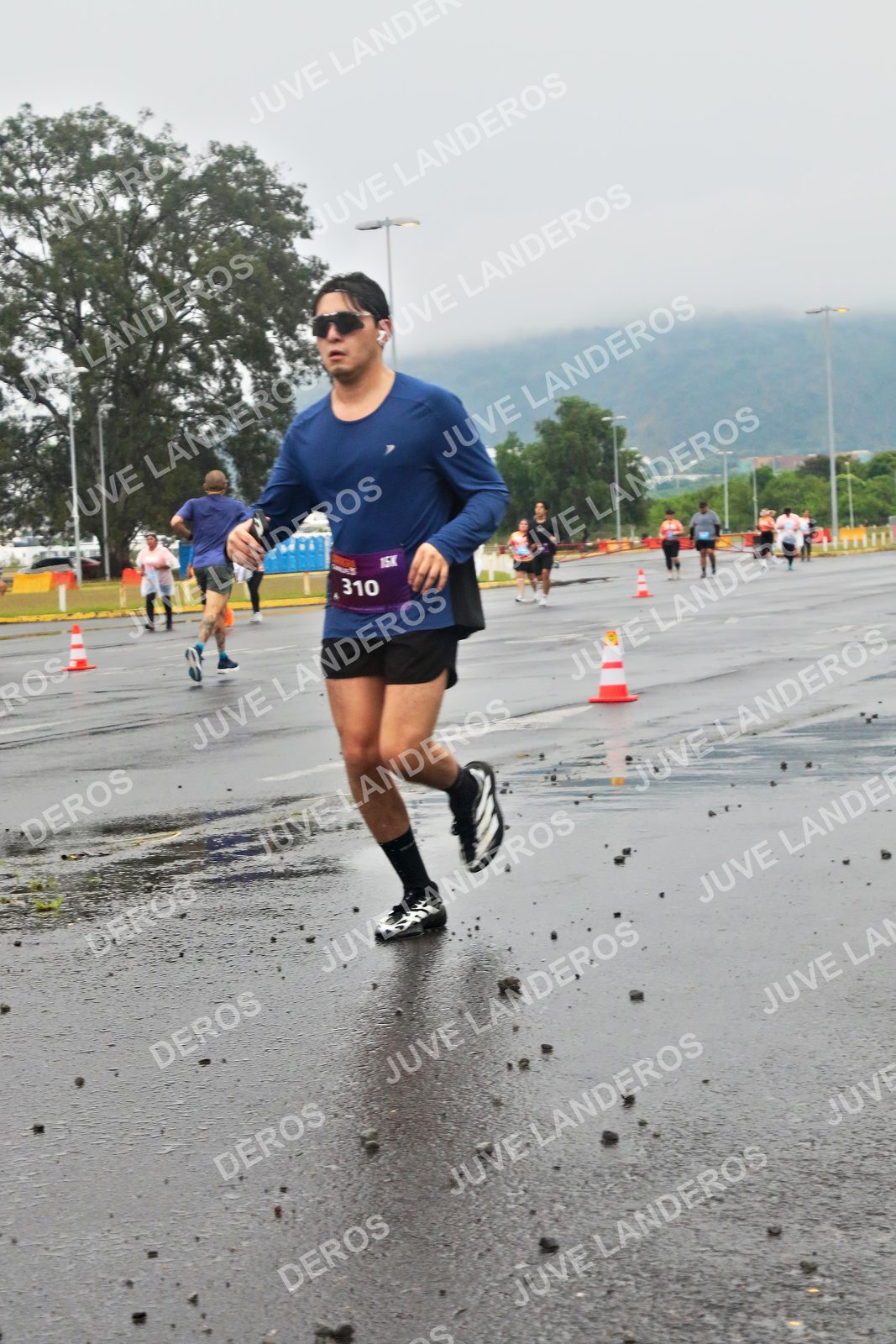 Foto de la CARRERA OMNILIFE GUADALAJARA en Estadio Akron, Zapopan a las 07:32 · dorsal 310