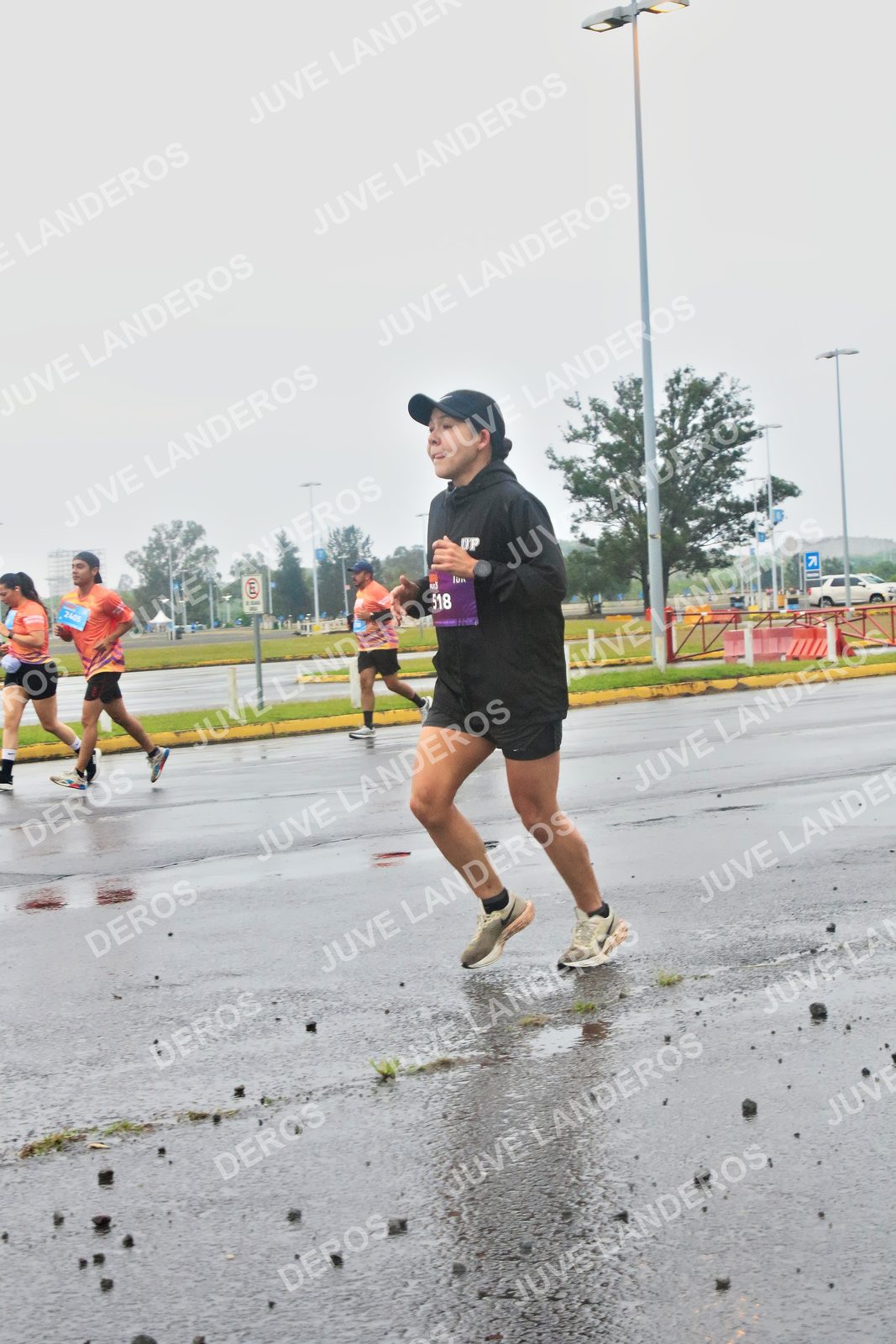 Foto de la CARRERA OMNILIFE GUADALAJARA en Estadio Akron, Zapopan a las 07:24 · dorsal 518
