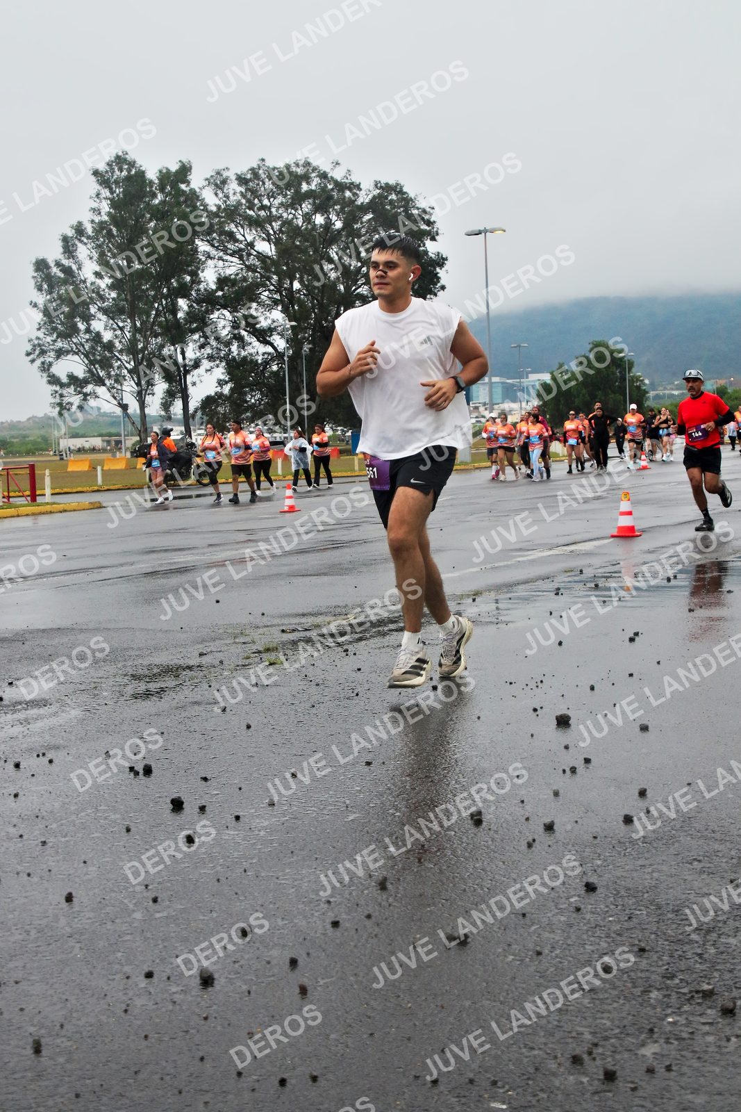 Foto de la CARRERA OMNILIFE GUADALAJARA en Estadio Akron, Zapopan a las 07:27 · dorsal 561