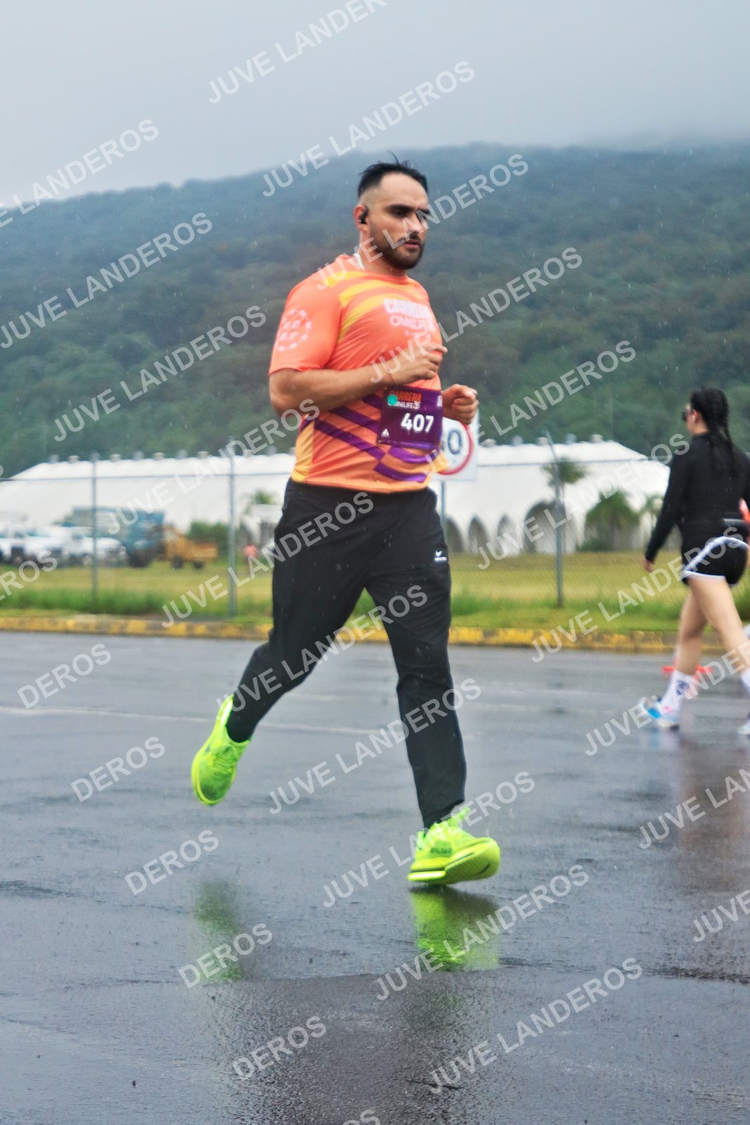 Foto de la CARRERA OMNILIFE GUADALAJARA en Estadio Akron, Zapopan a las 07:59 · dorsal 407