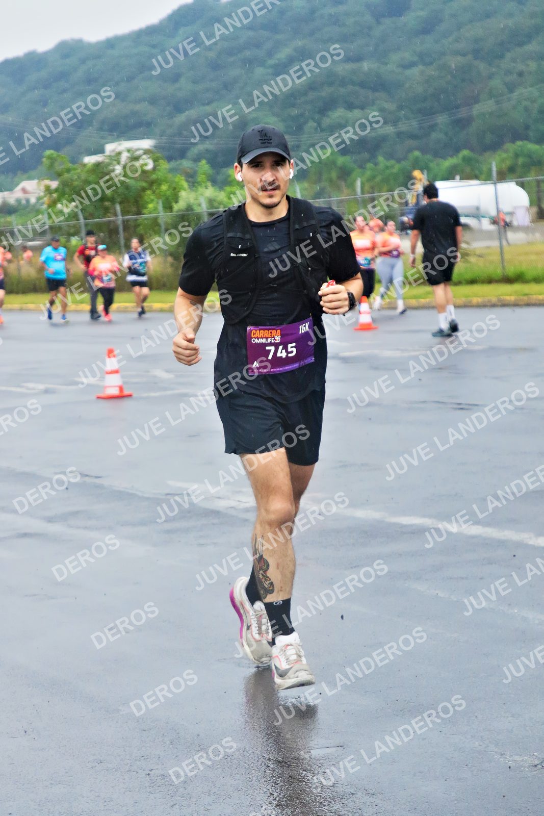 Foto de la CARRERA OMNILIFE GUADALAJARA en Estadio Akron, Zapopan a las 07:51 · dorsal 745